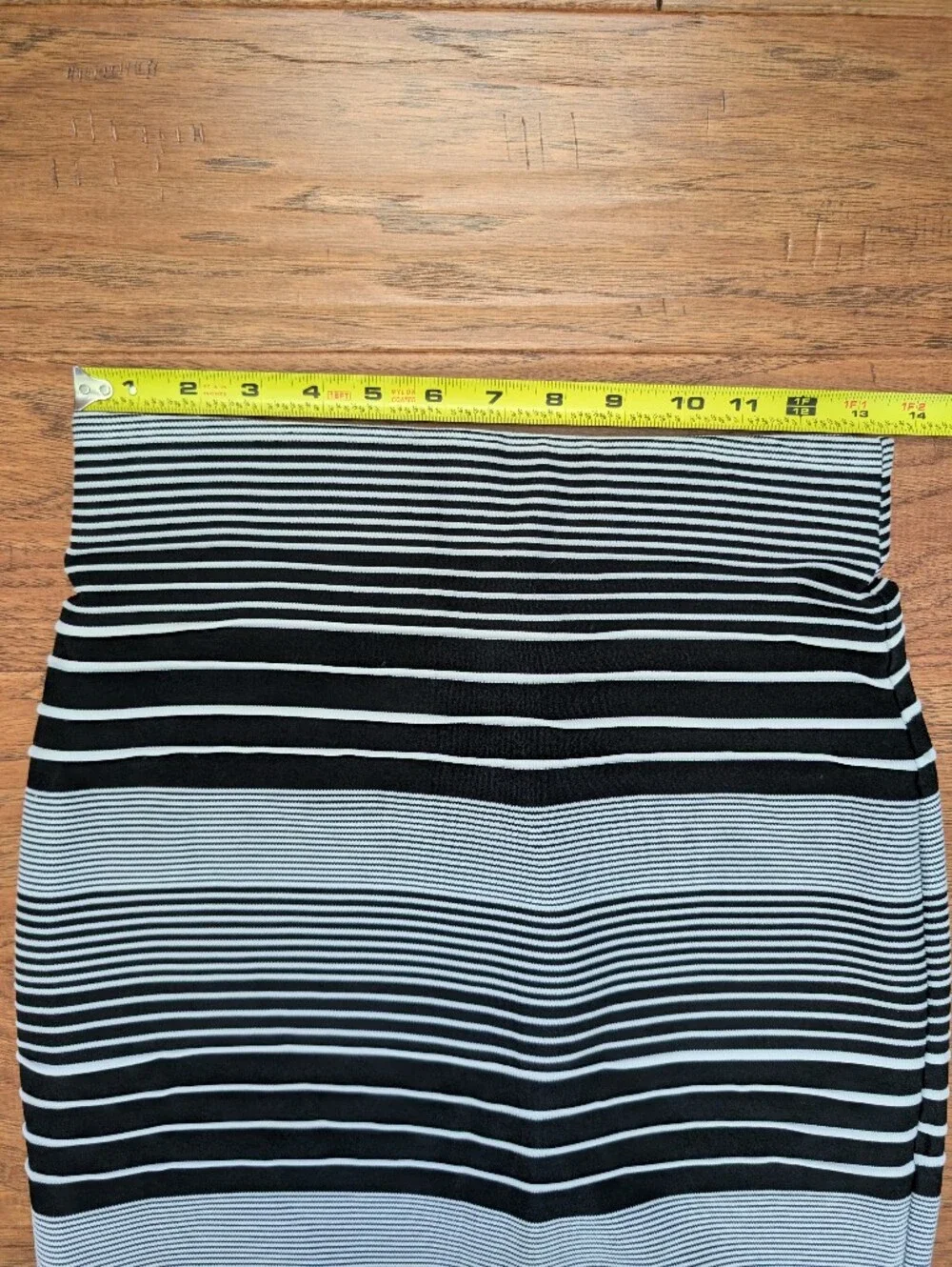 New York & Company Women's Black and White Striped Body Con Pencil Skirt XS